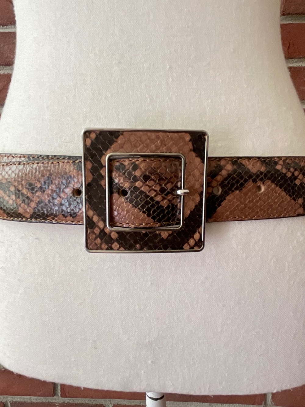 NEW Longchamp Snakeskin Leather Brown/Tan Adjustable Belt Size M/L Made-inFrance